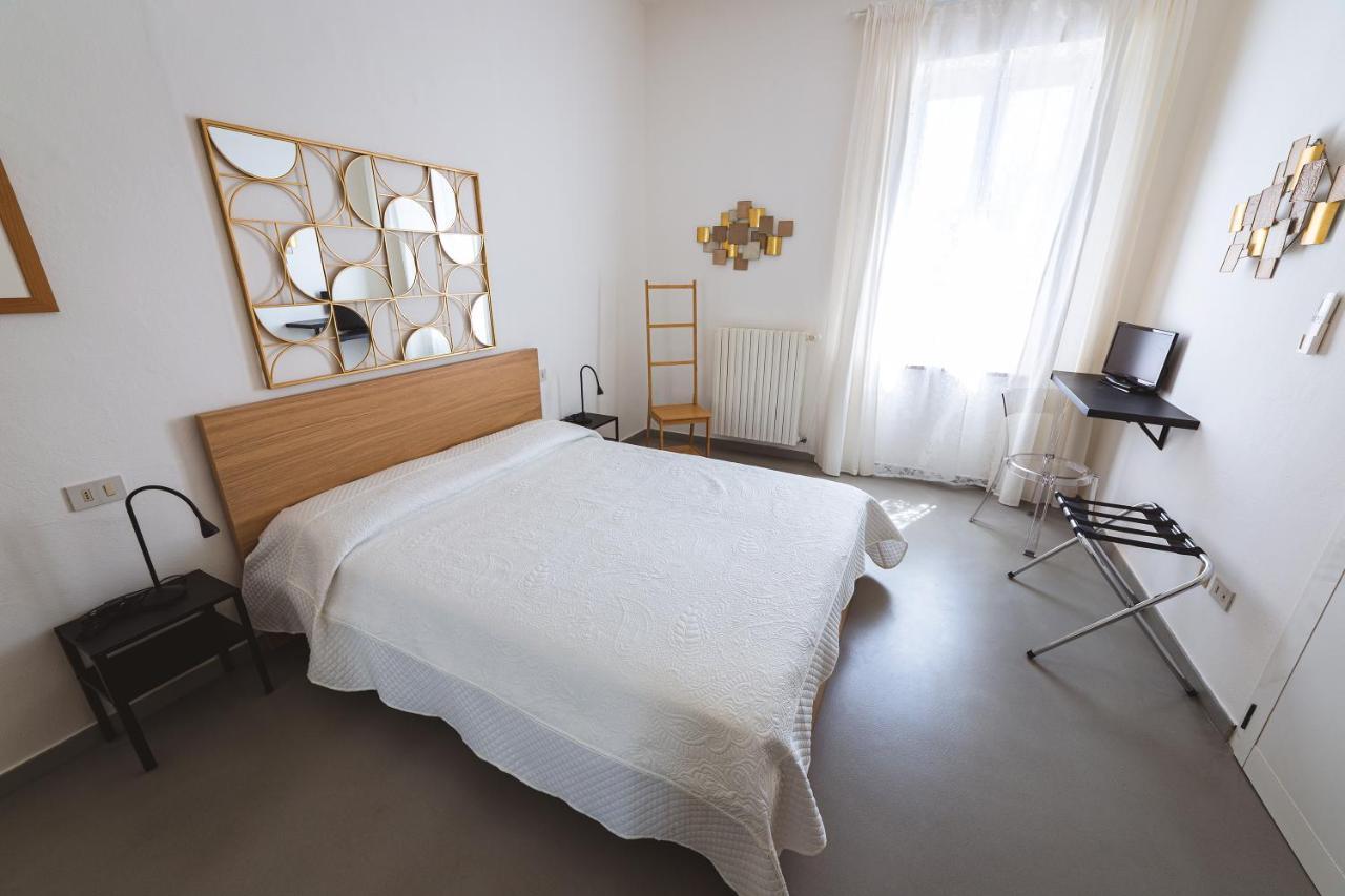 Albergo Ristorante Locanda Roma Donoratico Esterno foto